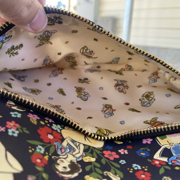 Disney Petunia Pickle Bottom Snow White Backpack - Picture 10 of 12